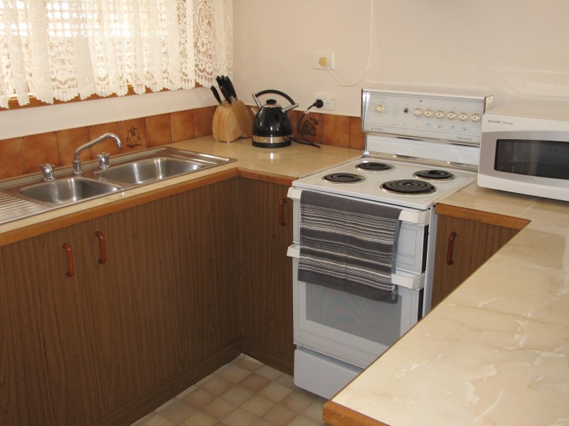 2/25 Monash Rd, Newborough VIC 3825