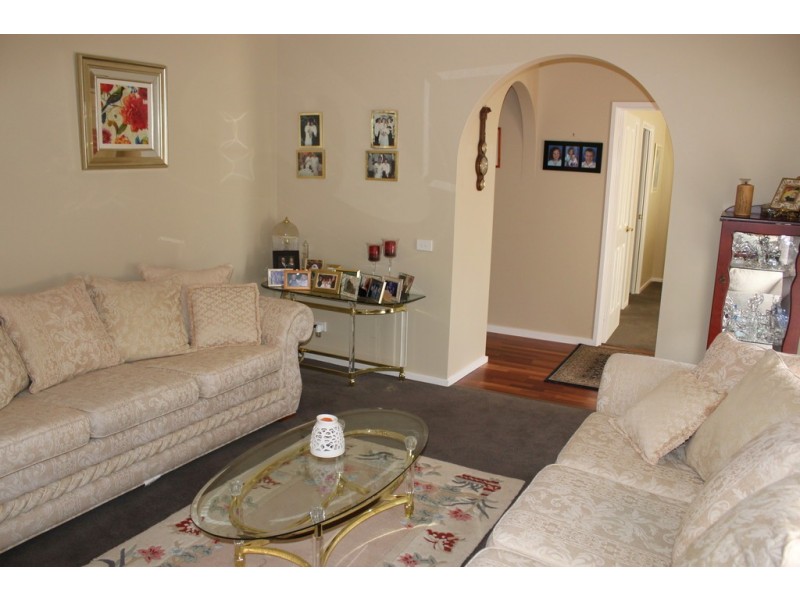 66 Cross St, Newborough VIC 3825