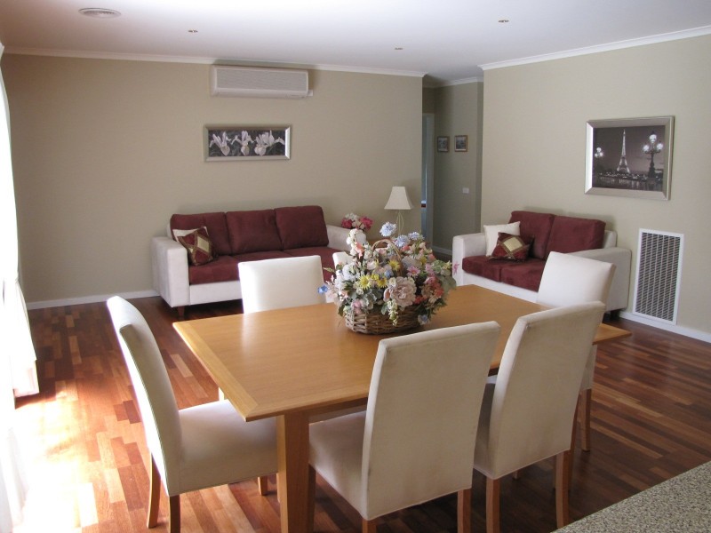 66 Cross St, Newborough VIC 3825