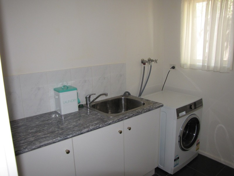 66 Cross St, Newborough VIC 3825