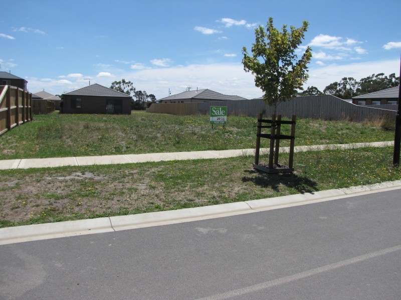 10 Discovery Boulevard, Moe VIC 3825