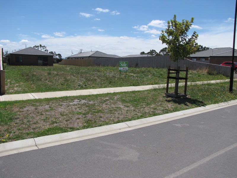 10 Discovery Boulevard, Moe VIC 3825