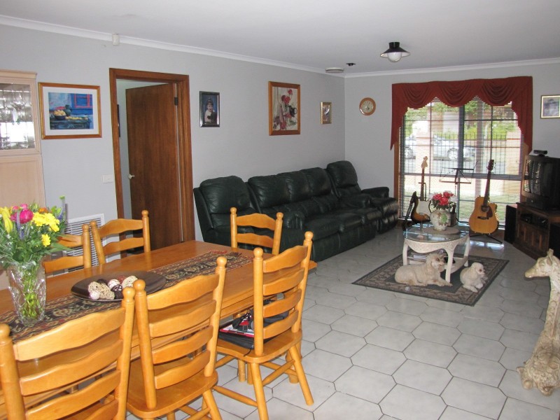 1 Rollo Court, Newborough VIC 3825