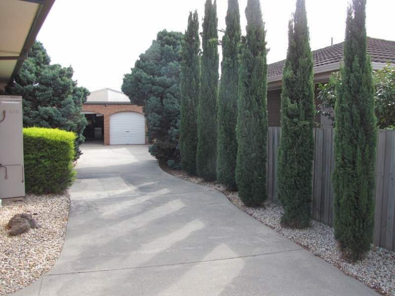 1 Rollo Court, Newborough VIC 3825