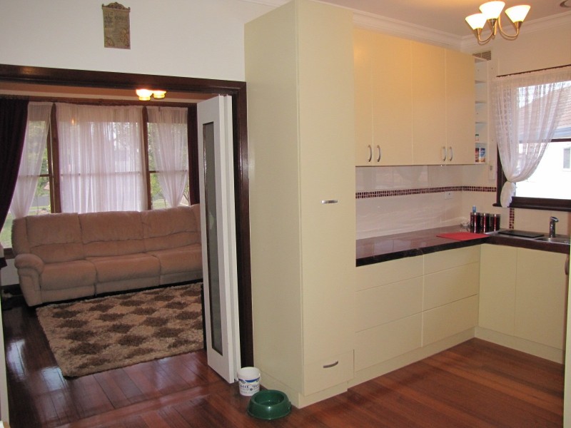 9 Tresswell Ave, Newborough VIC 3825