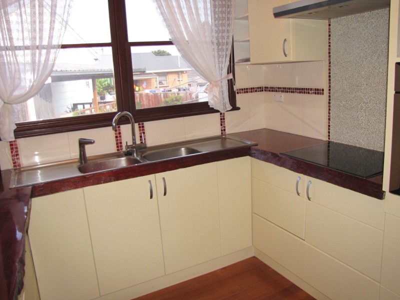 9 Tresswell Ave, Newborough VIC 3825