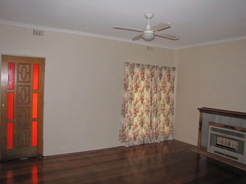 6 Mitchell Court, Moe VIC 3825