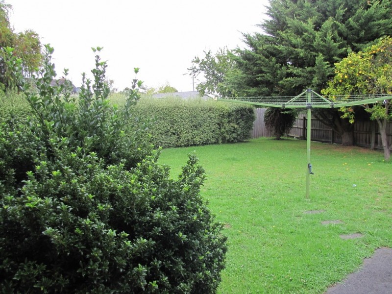 6 Mitchell Court, Moe VIC 3825