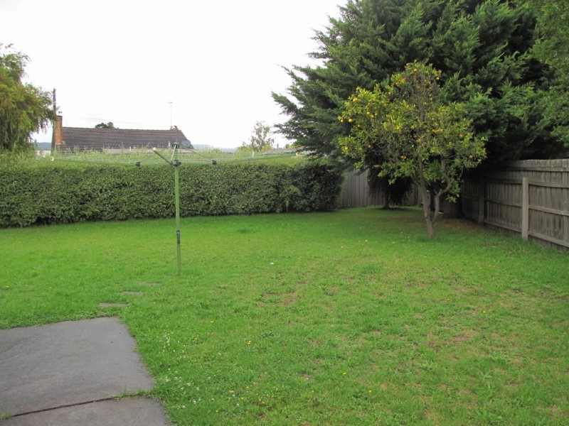 6 Mitchell Court, Moe VIC 3825