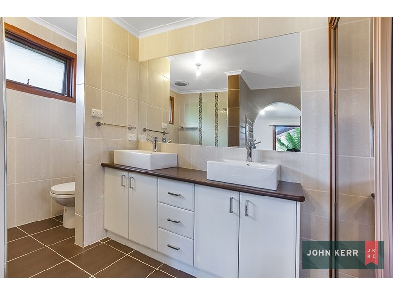 15 Elswyk Road, Moe South VIC 3825