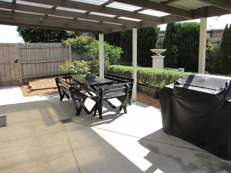 3 Rafter Court, Moe VIC 3825