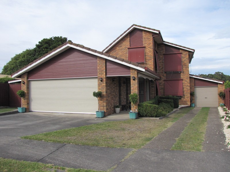 2 Cobb Court, Newborough VIC 3825