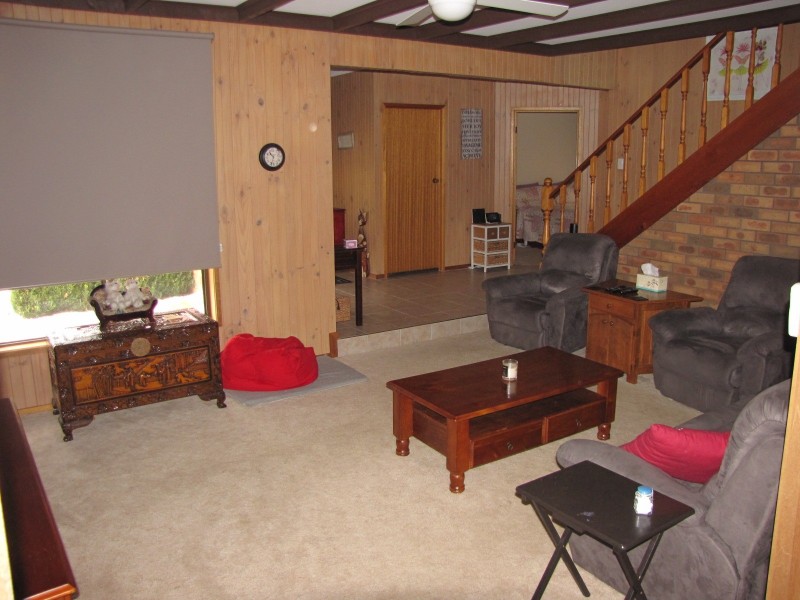 2 Cobb Court, Newborough VIC 3825