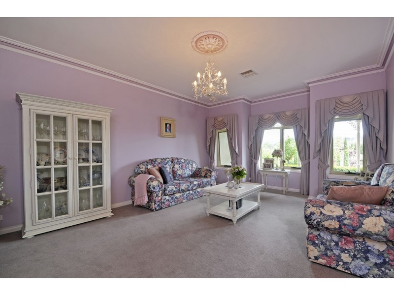 7 Amor Court, Newborough VIC 3825