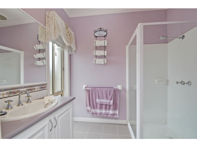 7 Amor Court, Newborough VIC 3825