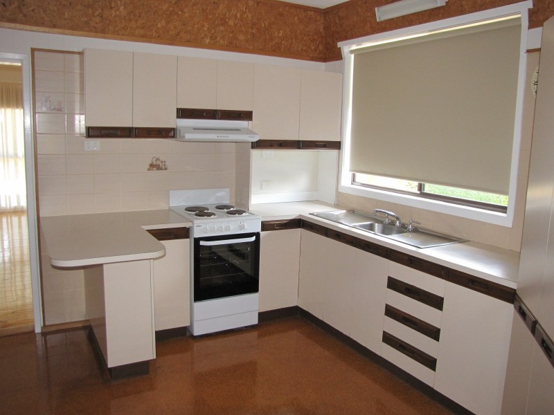 24 Margaret Street, Moe VIC 3825