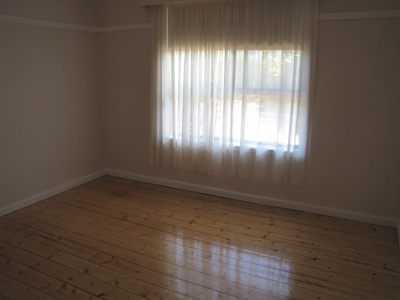 24 Margaret Street, Moe VIC 3825