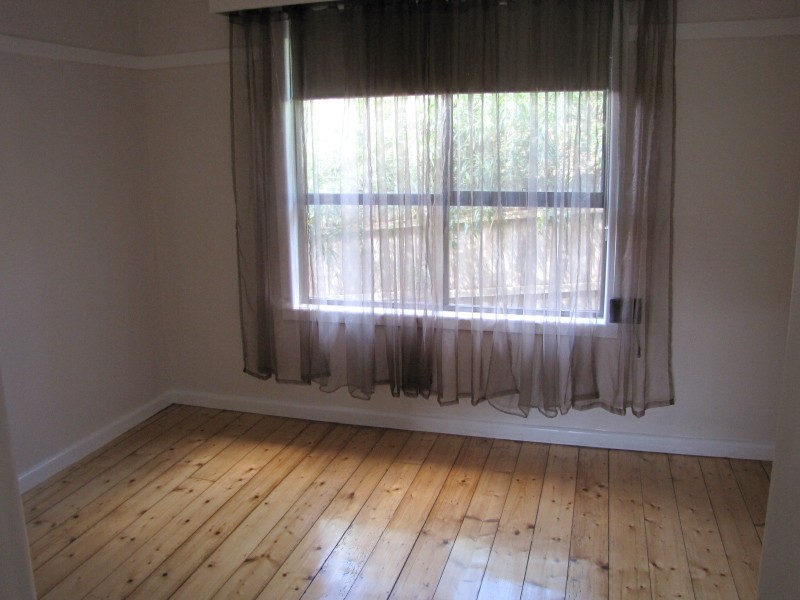 24 Margaret Street, Moe VIC 3825