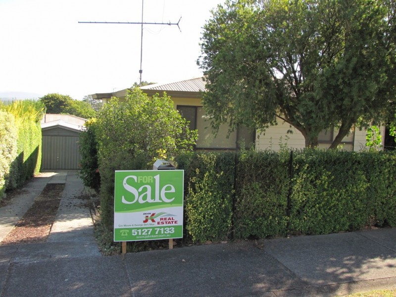 24 Margaret Street, Moe VIC 3825