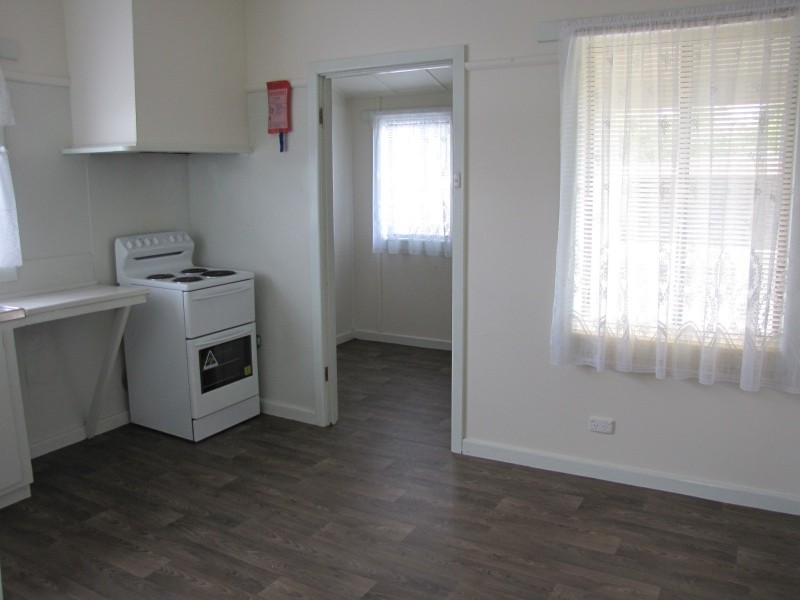 6 Truscott Rd, Moe VIC 3825