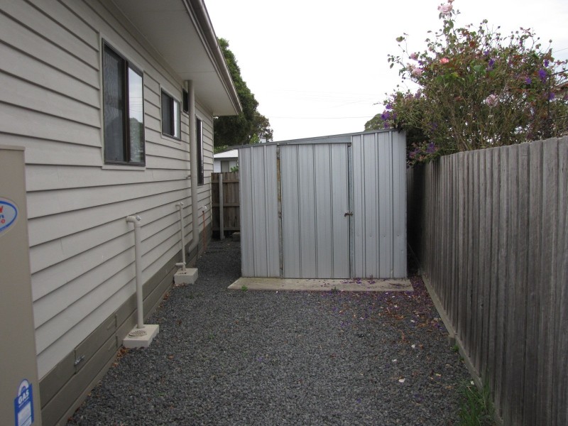 6 Truscott Rd, Moe VIC 3825