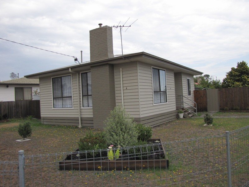 6 Truscott Rd, Moe VIC 3825