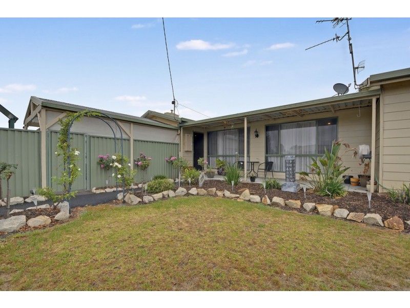 35 Newark Avenue, Newborough VIC 3825