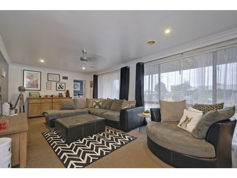 35 Newark Avenue, Newborough VIC 3825