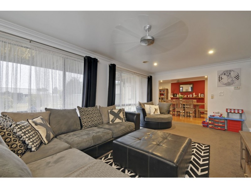 35 Newark Avenue, Newborough VIC 3825