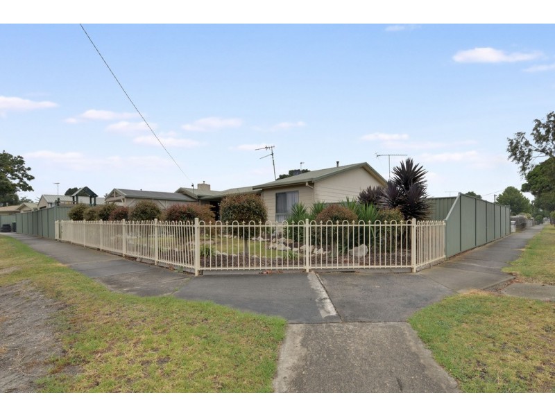 35 Newark Avenue, Newborough VIC 3825