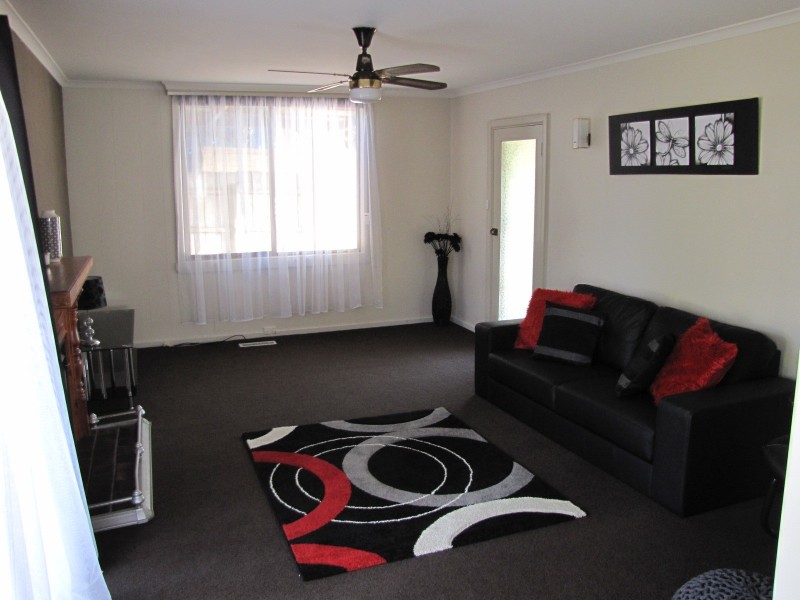 1 Yinnar Street, Newborough VIC 3825