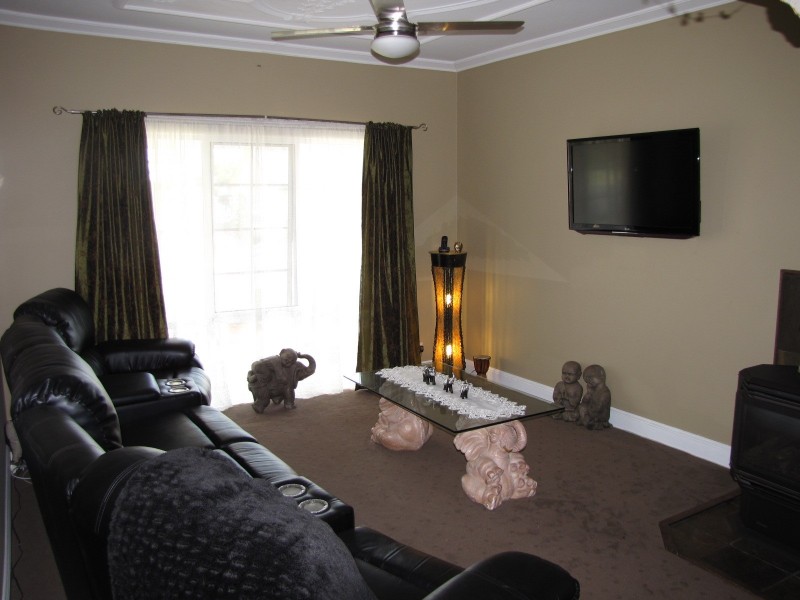 1A Austin Avenue, Moe VIC 3825