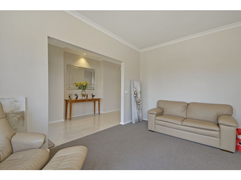 11 Discovery Boulevard, Moe VIC 3825