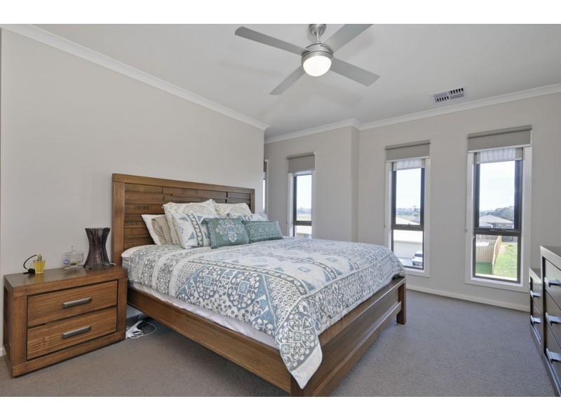 11 Discovery Boulevard, Moe VIC 3825