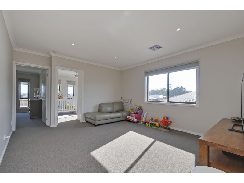 11 Discovery Boulevard, Moe VIC 3825