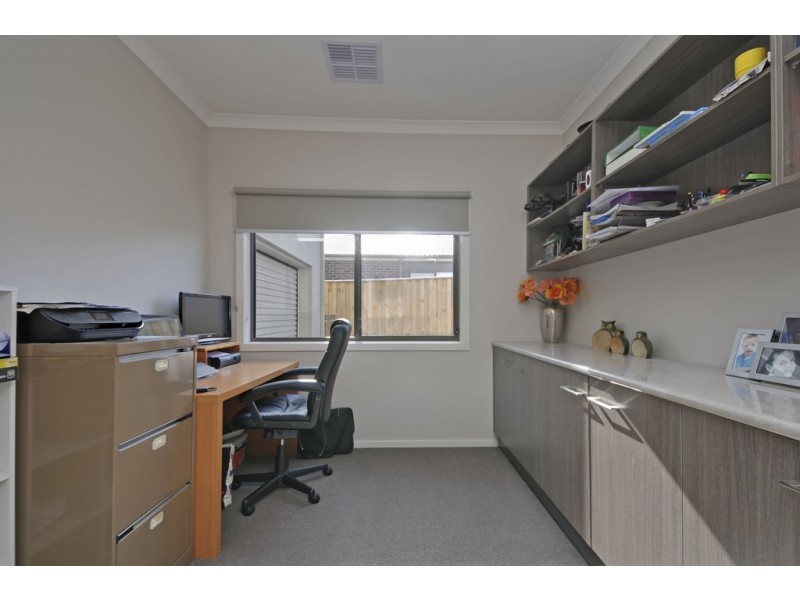 11 Discovery Boulevard, Moe VIC 3825