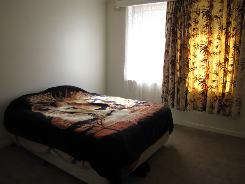 9 Desmond Street, Moe VIC 3825