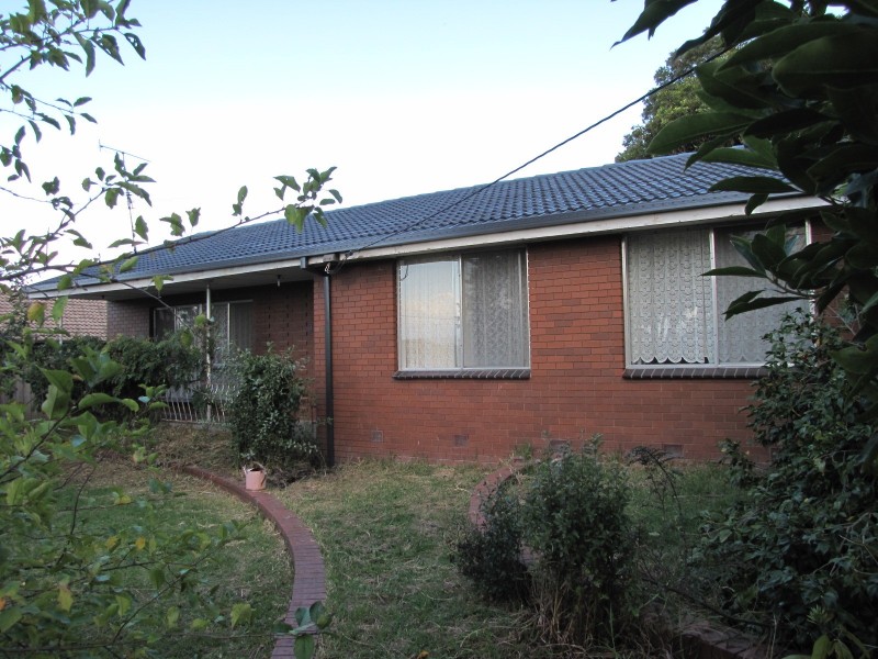 9 Desmond Street, Moe VIC 3825