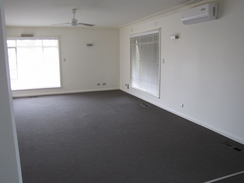 10 Murray Road, Newborough VIC 3825