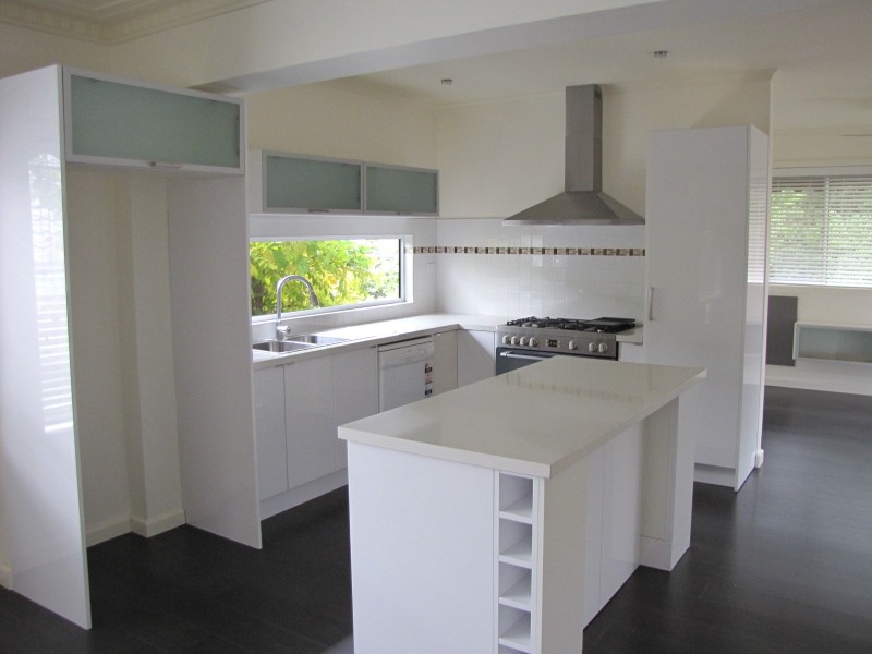 10 Murray Road, Newborough VIC 3825