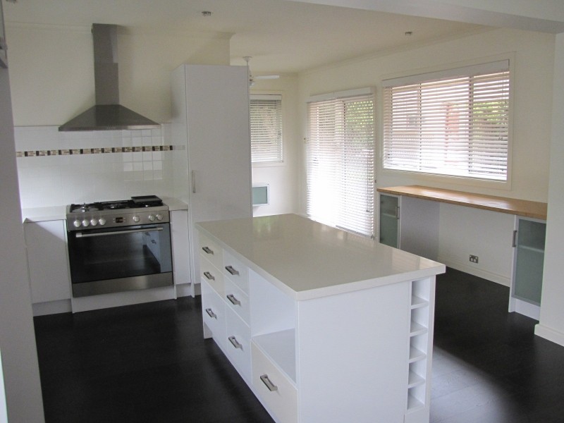 10 Murray Road, Newborough VIC 3825