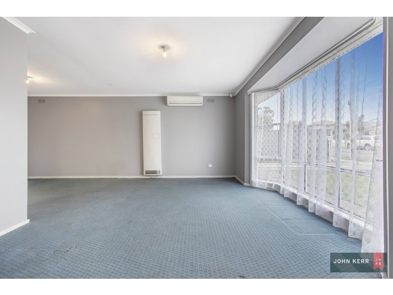 10 Abbott Street, Moe VIC 3825