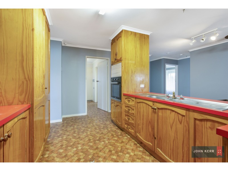 10 Abbott Street, Moe VIC 3825