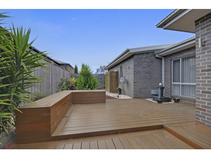 15 Leadbeater Mews, Newborough VIC 3825