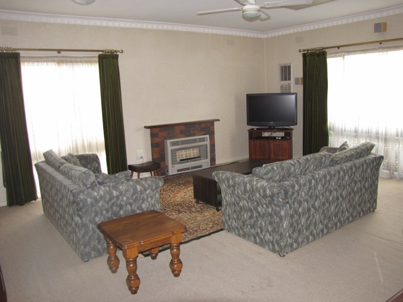 5 Carbine Street, Moe VIC 3825