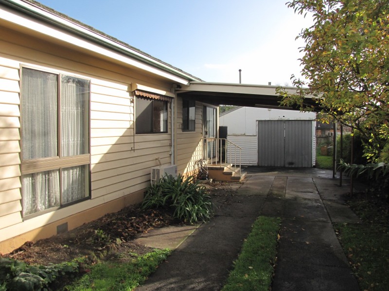 5 Carbine Street, Moe VIC 3825