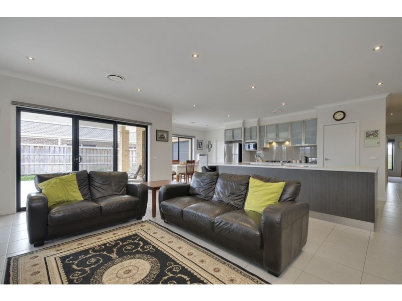 14 Copperhead Court, Newborough VIC 3825