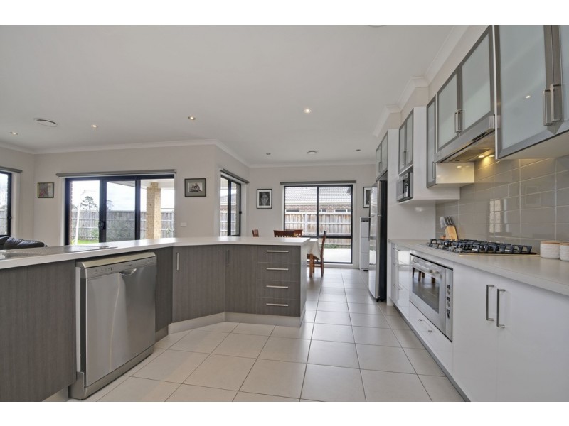 14 Copperhead Court, Newborough VIC 3825