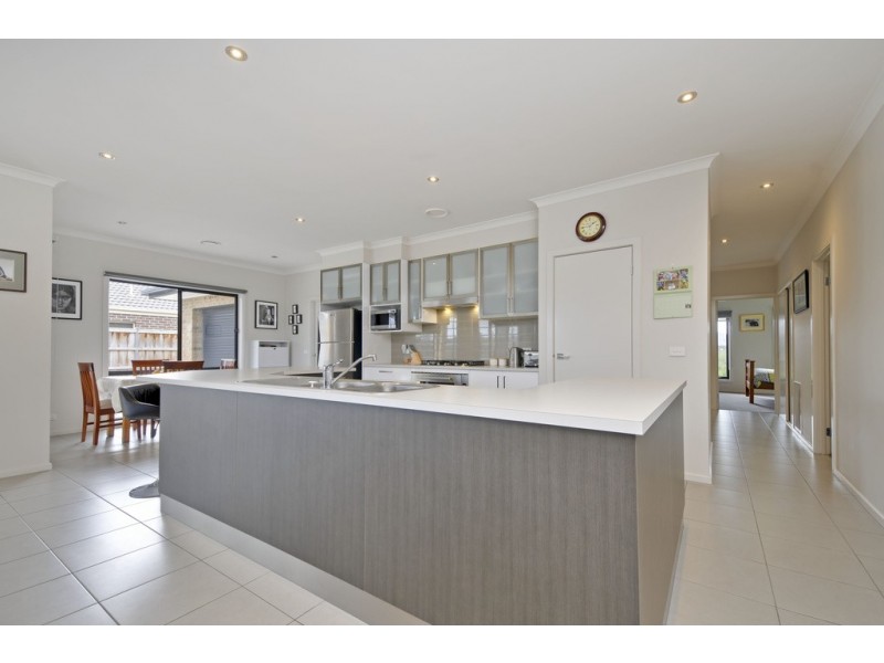 14 Copperhead Court, Newborough VIC 3825