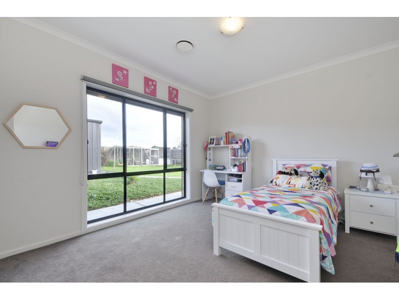 14 Copperhead Court, Newborough VIC 3825